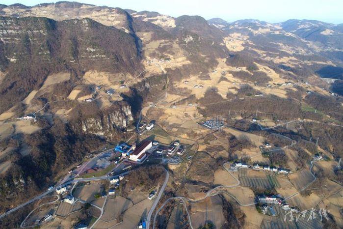 8、火燒坪鄉地貌航拍（郭寒 攝）